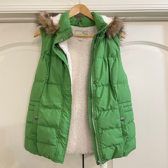 GreenTea Jackets & Blazers - Green Tea puffer vest with removable faux fur hood.